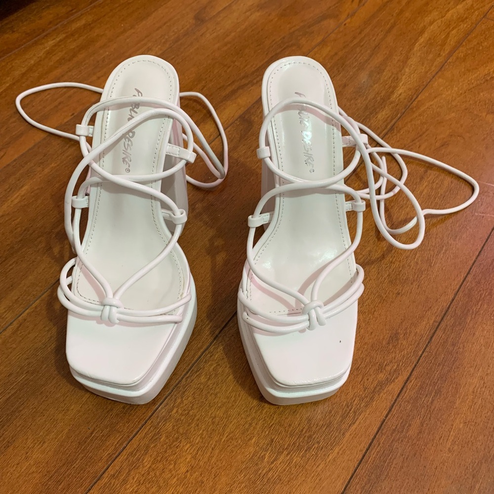Public desire White strappy lace up platform block heel size 7
